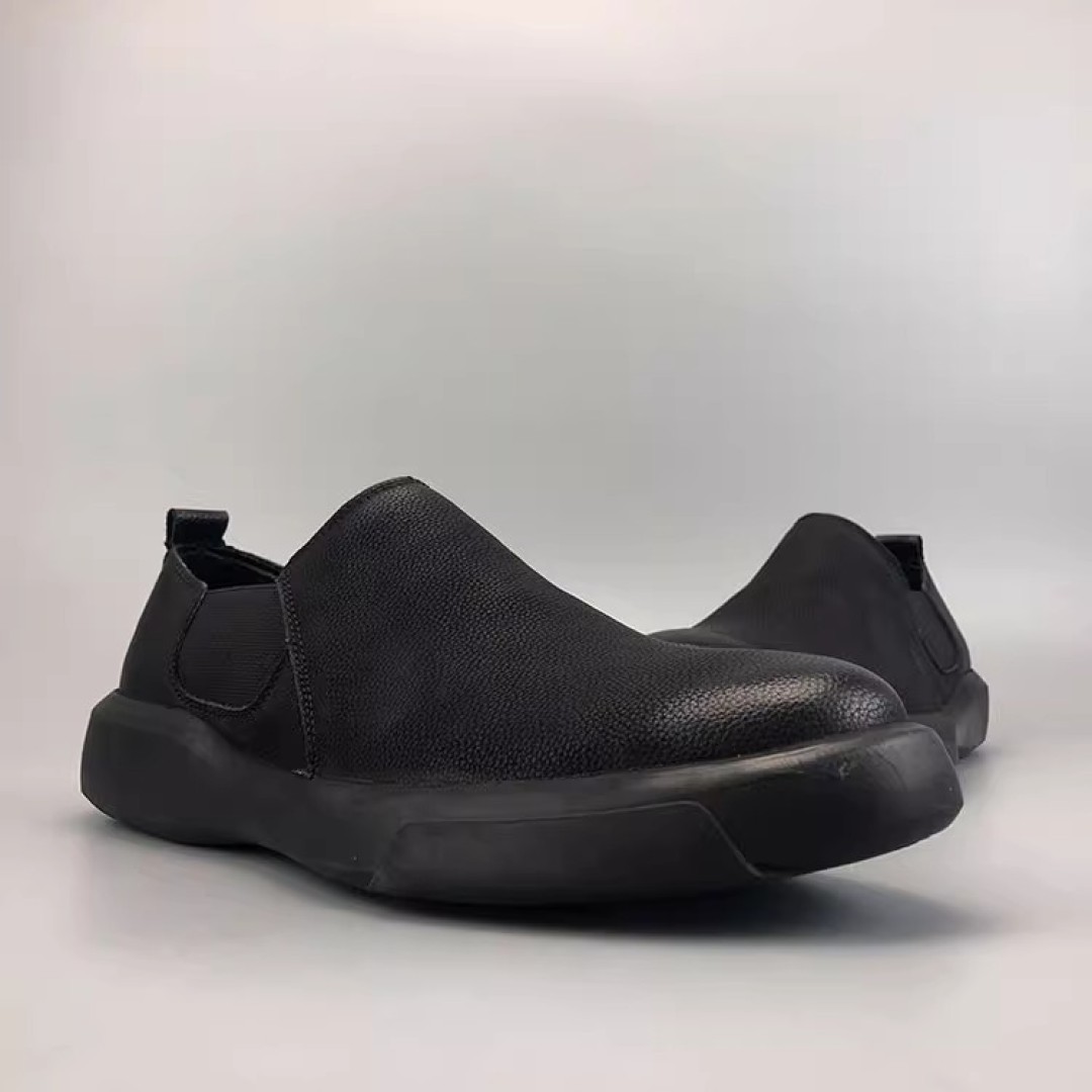 LuxeLeather Derby